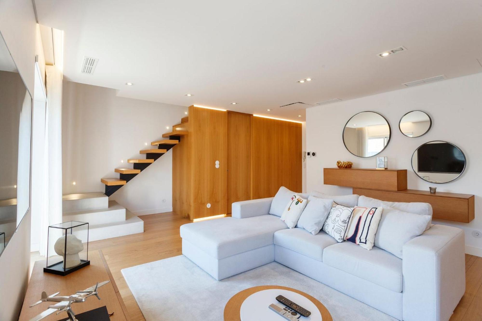 Luxurious With Balcony In The Parque Eduardo Vii Region * Lisboa